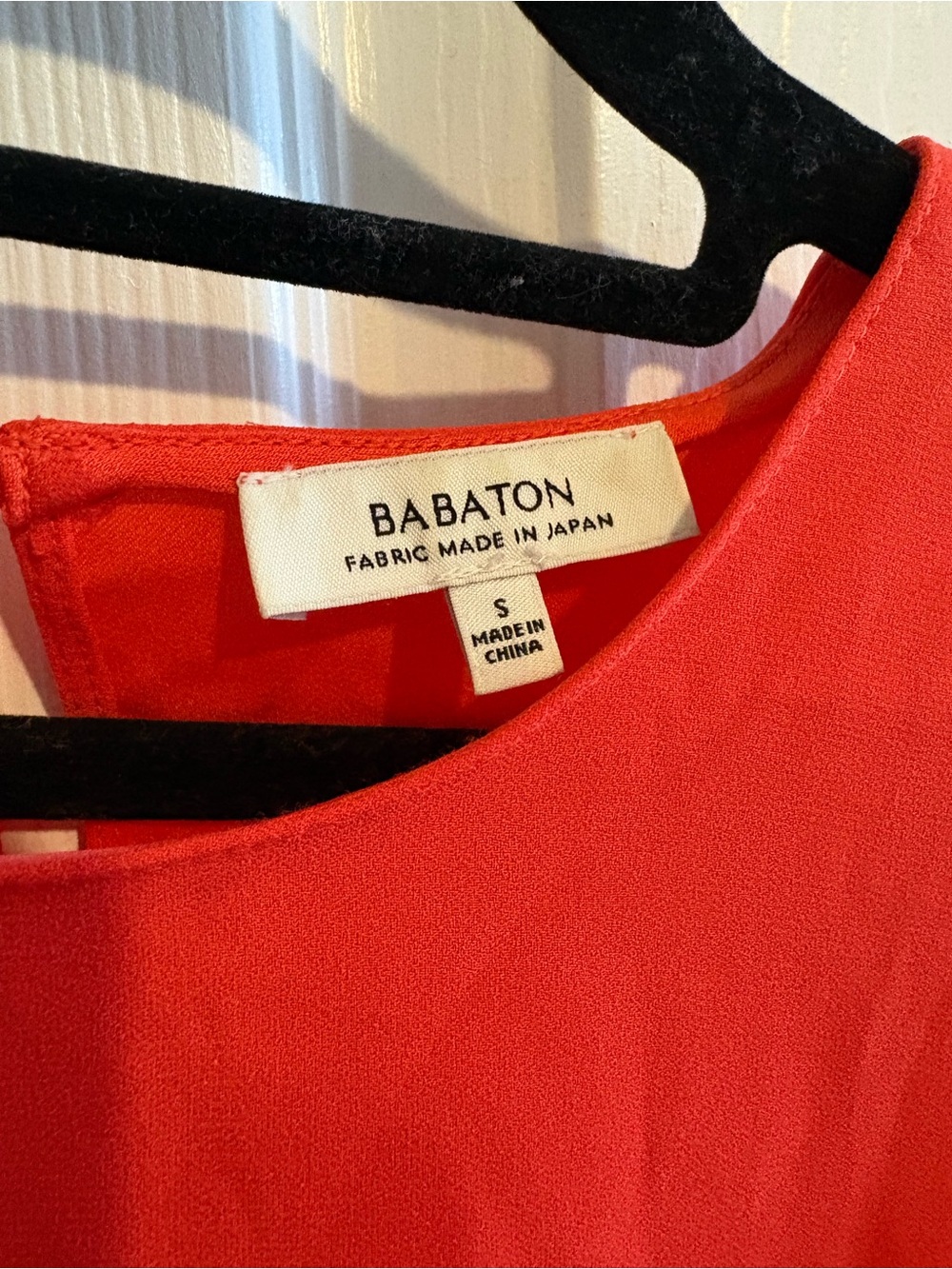 Aritzia Babaton Chaplin flutter ruffle sleeve blouse - Picture 4 of 6